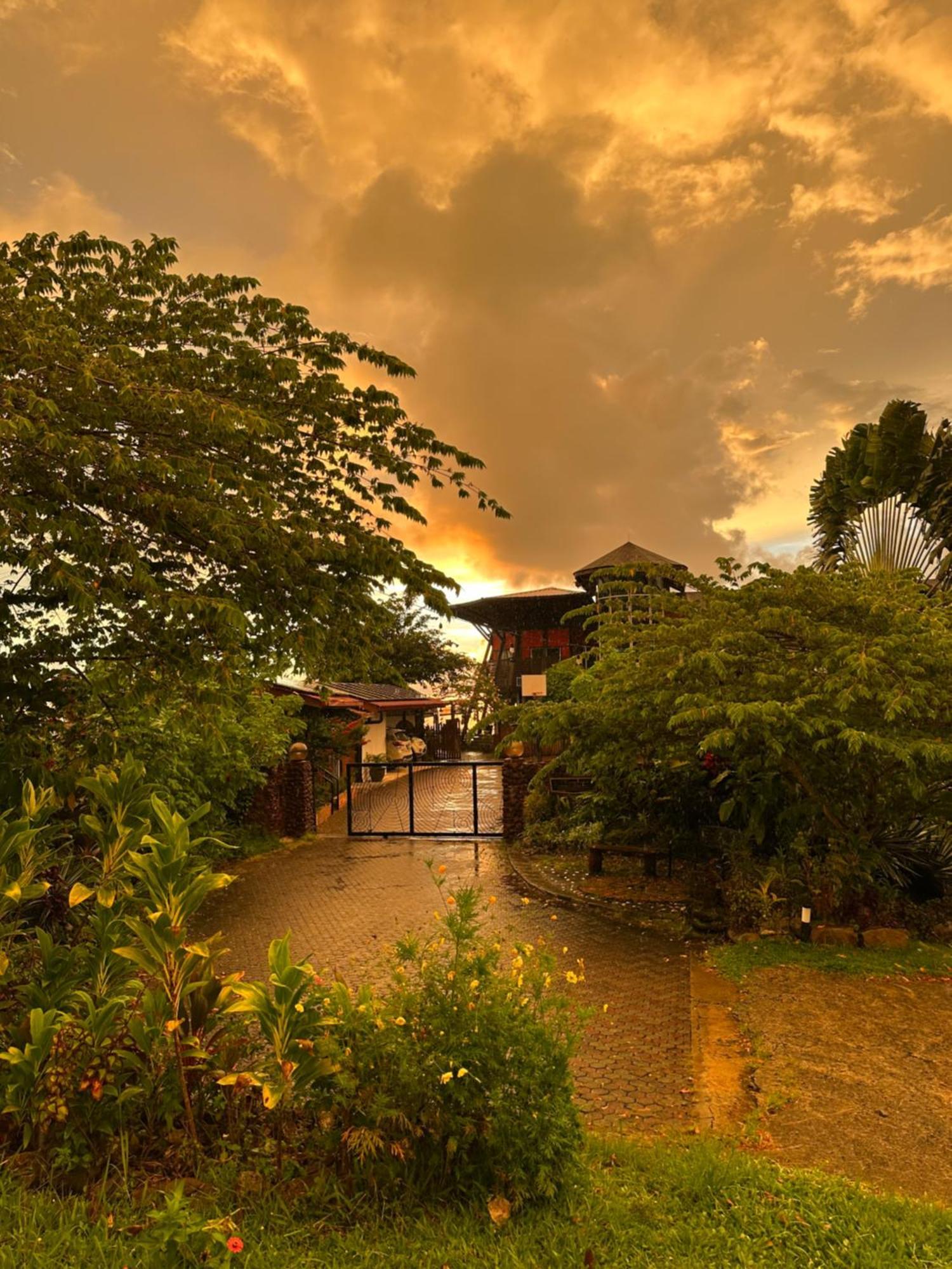 Sinurambi Cottage Rental Penampang Ngoại thất bức ảnh